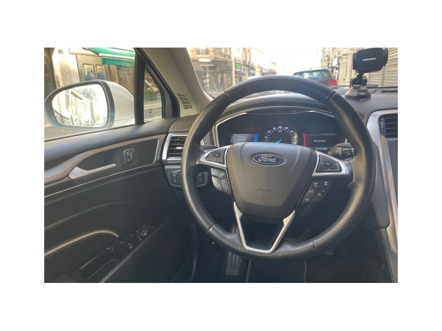 FORD d'occasion MONDEO HYBRID 187 VIGNALE PH2 de 2019 Paris 15 (75)﻿