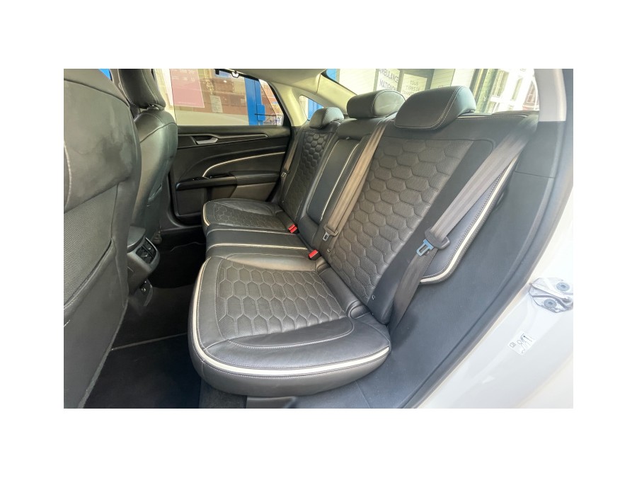 FORD d'occasion MONDEO HYBRID 187 VIGNALE PH2 de 2019 Paris 15 (75)﻿