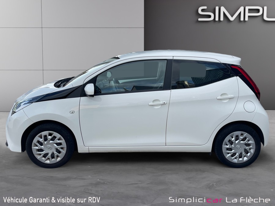 TOYOTA d'occasion AYGO 1.0 VVT-I 72 X-NIGHT PH2 de 2019 La Flèche