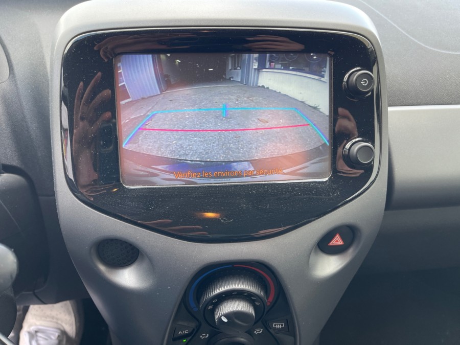 TOYOTA d'occasion AYGO 1.0 VVT-I 72 X-NIGHT PH2 de 2019 La Flèche