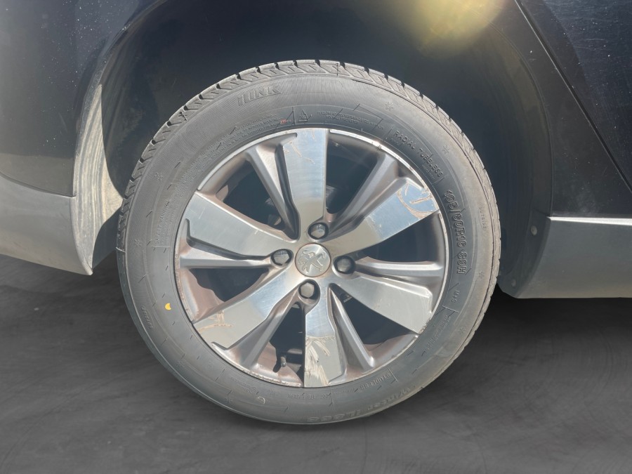 PEUGEOT d'occasion 2008 1.6 E-HDI 92 ALLURE de 2015 La Flèche (72)﻿
