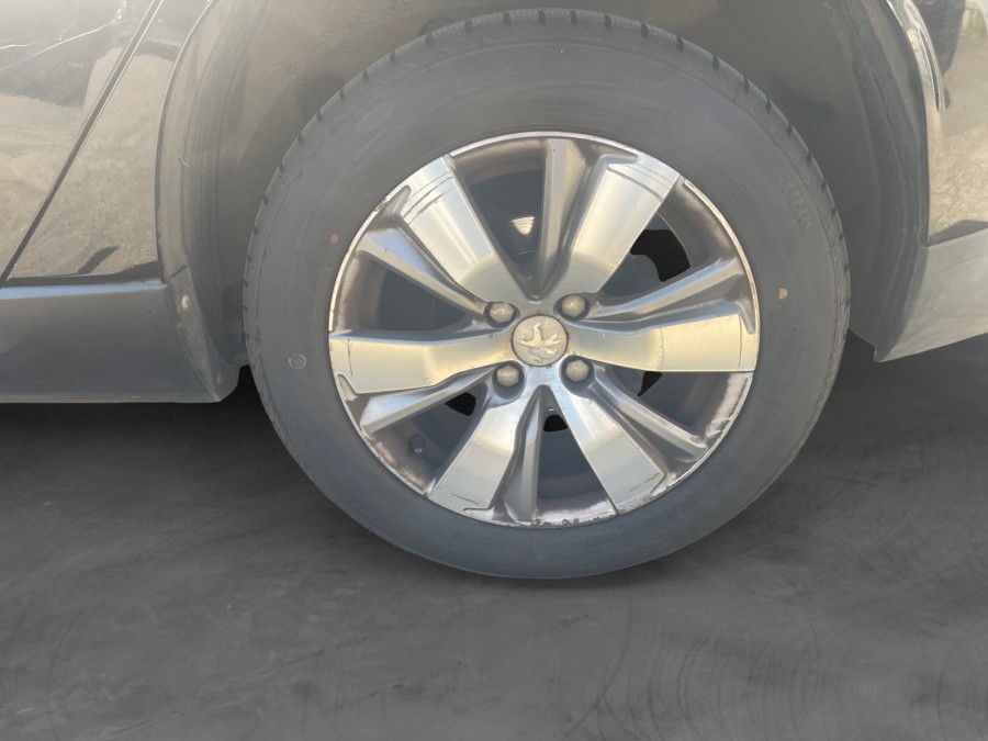 PEUGEOT d'occasion 2008 1.6 E-HDI 92 ALLURE de 2015 La Flèche (72)﻿