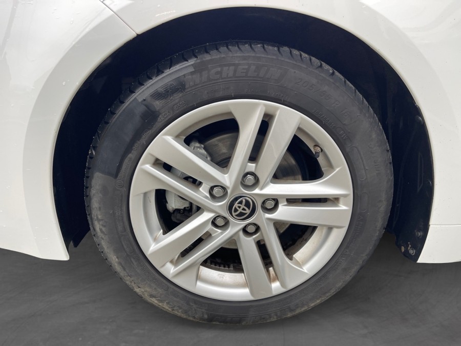 TOYOTA d'occasion COROLLA BREAK TS 122H DYNAMIC de 2021 La Flèche