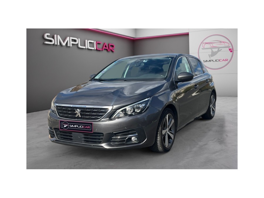PEUGEOT d'occasion 308 1.2 PURE TECH 130 ALLURE de 2017 Paris 15 (75)﻿