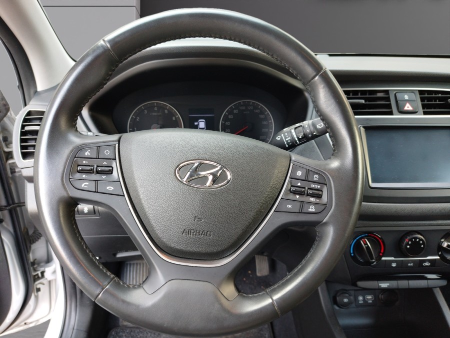 HYUNDAI d'occasion I20 1.0 T-GDI 100 INITIA de 2018 Lille La
