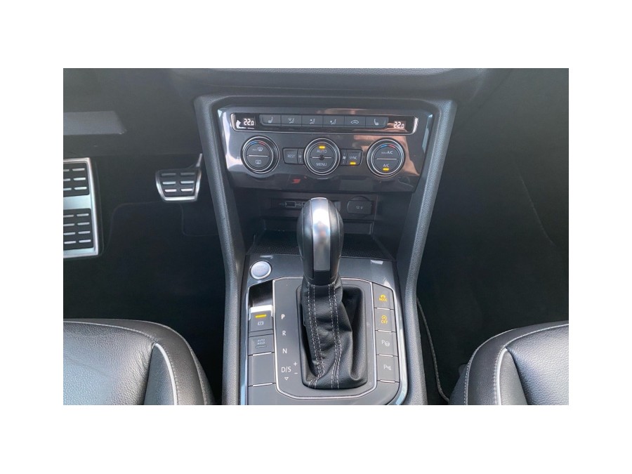 VOLKSWAGEN d'occasion TIGUAN 2.0 TDI 150 DSG7 BLACK R-LINE de 2019