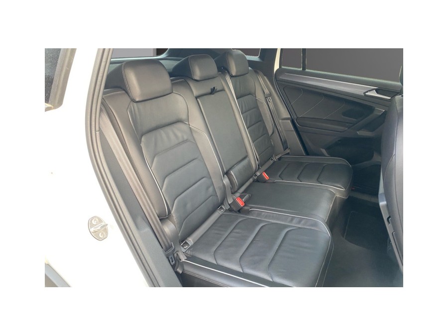 VOLKSWAGEN d'occasion TIGUAN 2.0 TDI 150 DSG7 BLACK R-LINE de 2019
