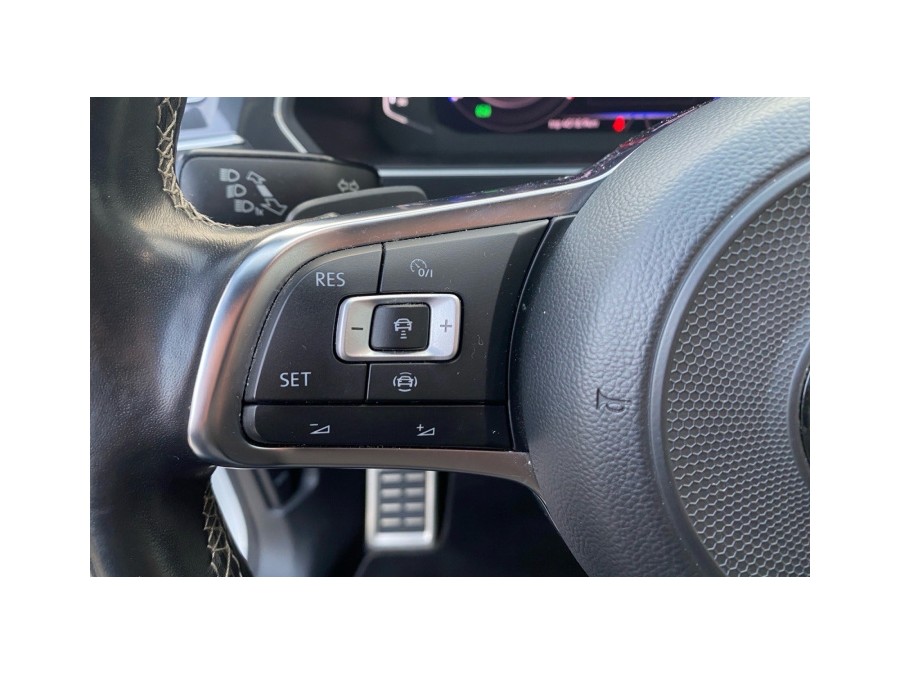 VOLKSWAGEN d'occasion TIGUAN 2.0 TDI 150 DSG7 BLACK R-LINE de 2019