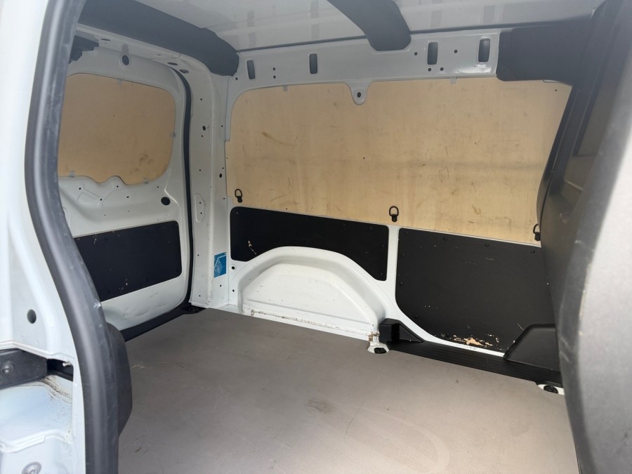 RENAULT d'occasion KANGOO VAN L1 SESAME 1.5 DCI 95 ADVANCE de 2024
