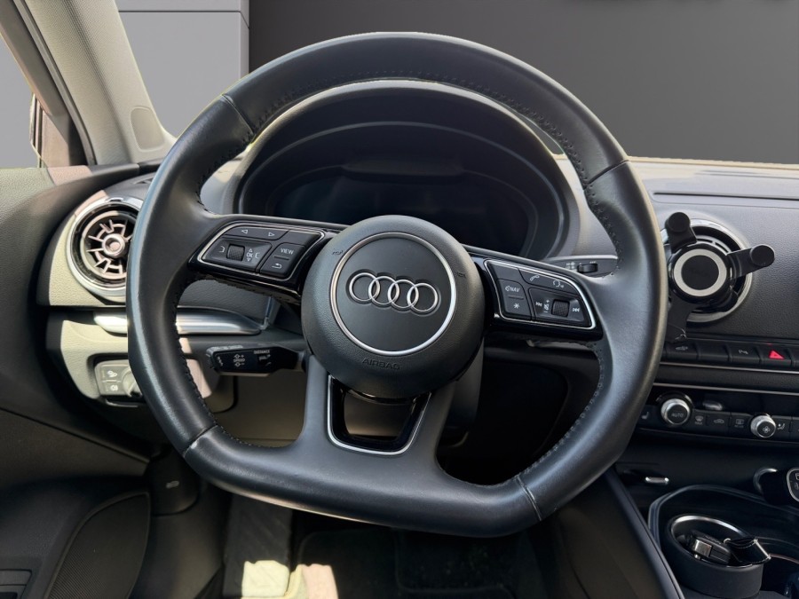 AUDI d'occasion A3 A3 Sportback de 2020 Salon de Provence (13)﻿