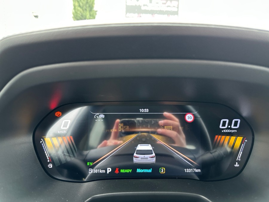 MG d'occasion ZS 1.5 HYBRID+ 197 LUXURY de 2025 Salon de Provence