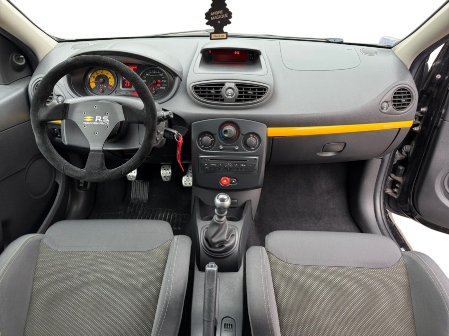 RENAULT d'occasion CLIO RENAULT SPORT CUP 2.0 16V de 2010 Saint