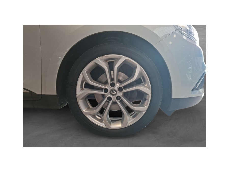 RENAULT d'occasion SCENIC 1.2 TCE 130 BUSINESS de 2017 Villepinte