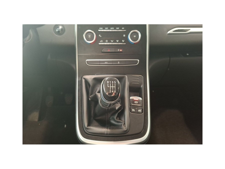 RENAULT d'occasion SCENIC 1.2 TCE 130 BUSINESS de 2017 Villepinte