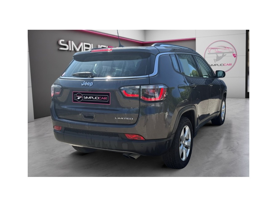 JEEP d'occasion COMPASS 1.4 MULTI AIR 140 SPORT 4X2 de 2018 Salon de