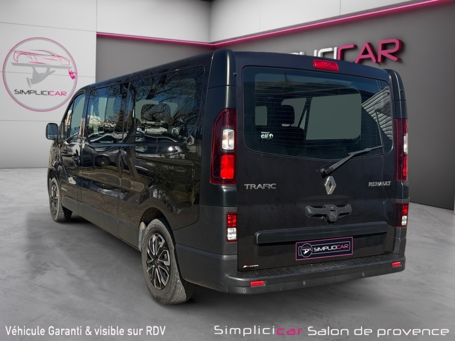 RENAULT d'occasion TRAFIC COMBI L2 1.6 DCI 125 LIFE de 2017 Salon de