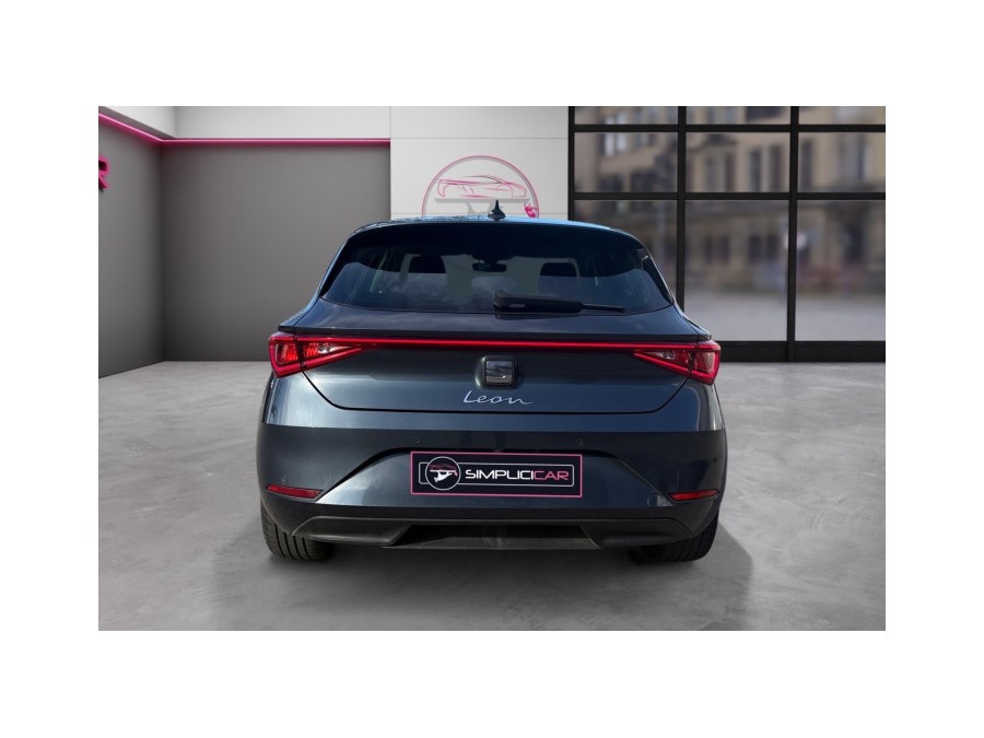 SEAT d'occasion LEON 2.0 TDI 115 de 2021 Salon de Provence (13)﻿