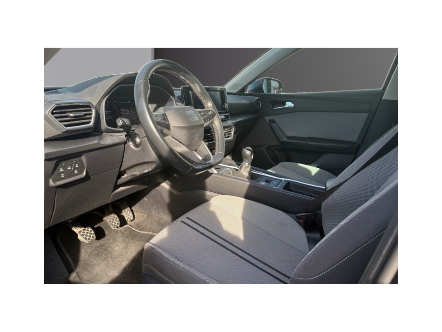 SEAT d'occasion LEON 2.0 TDI 115 de 2021 Salon de Provence (13)﻿