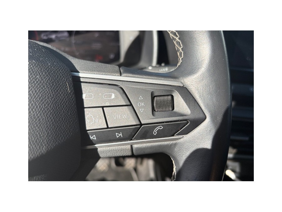 SEAT d'occasion LEON 2.0 TDI 115 de 2021 Salon de Provence (13)﻿