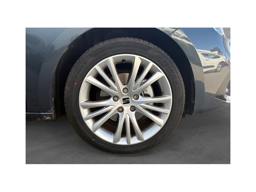 SEAT d'occasion LEON 2.0 TDI 115 de 2021 Salon de Provence (13)﻿