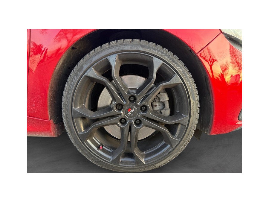 RENAULT d'occasion CLIO RS 200 EDC de 2015 Salon de Provence (13)﻿