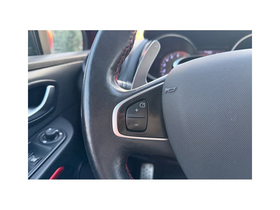 RENAULT d'occasion CLIO RS 200 EDC de 2015 Salon de Provence (13)﻿