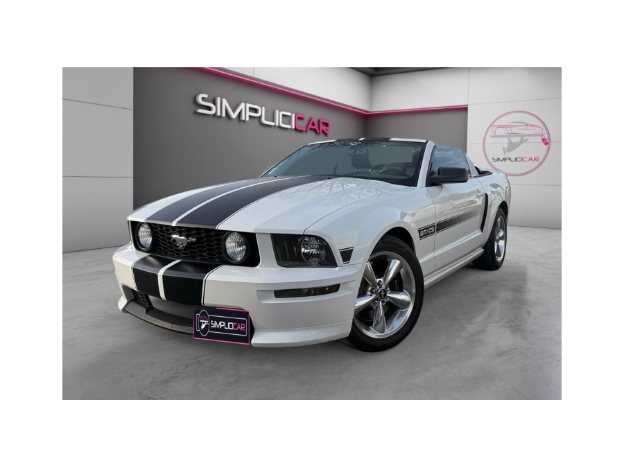 FORD d'occasion MUSTANG 2.3 ECOBOOST CONVERTIBLE de 2007 Salon de