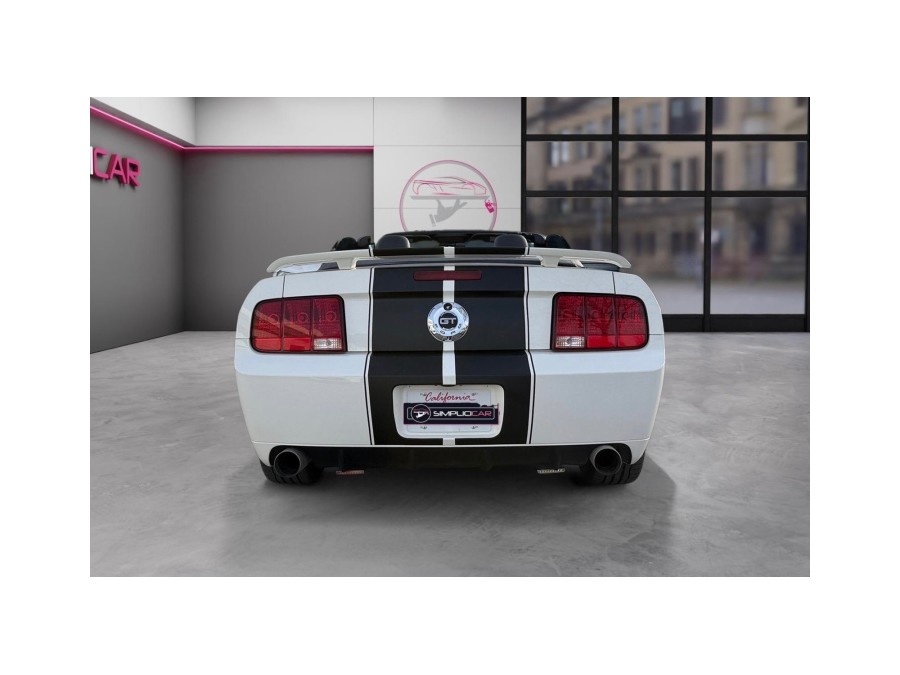 FORD d'occasion MUSTANG 2.3 ECOBOOST CONVERTIBLE de 2007 Salon de