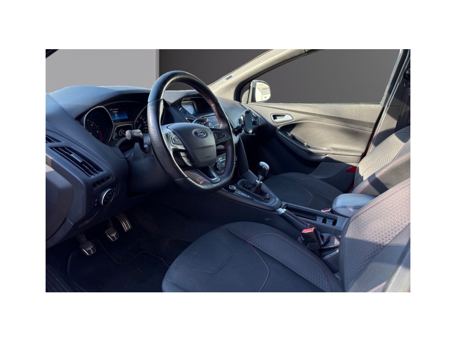 FORD d'occasion FOCUS SW 1.5 TDCI 120 ST LINE POWERSHIFT de 2017