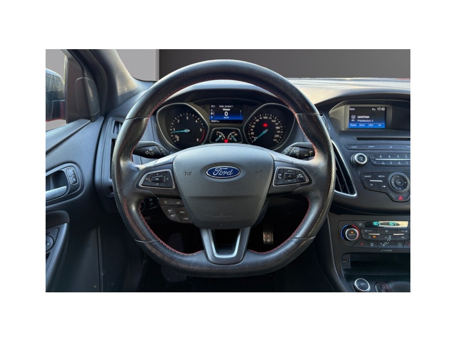 FORD d'occasion FOCUS SW 1.5 TDCI 120 ST LINE POWERSHIFT de 2017
