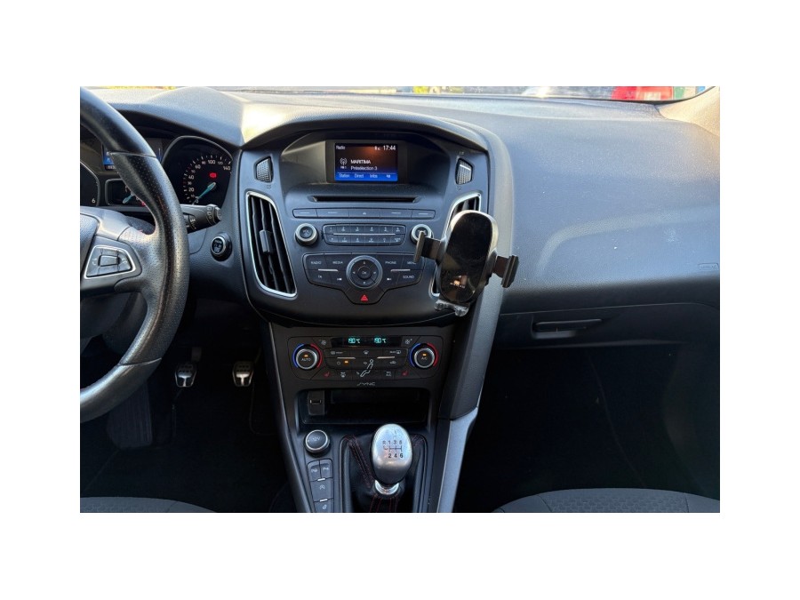 FORD d'occasion FOCUS SW 1.5 TDCI 120 ST LINE POWERSHIFT de 2017
