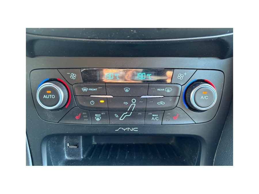 FORD d'occasion FOCUS SW 1.5 TDCI 120 ST LINE POWERSHIFT de 2017