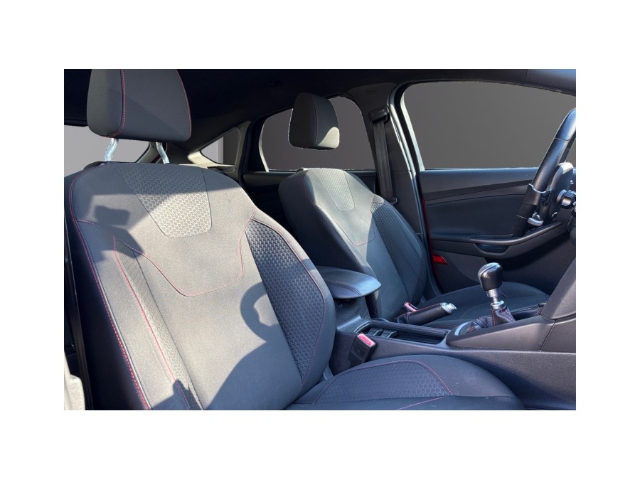 FORD d'occasion FOCUS SW 1.5 TDCI 120 ST LINE POWERSHIFT de 2017