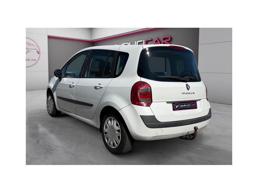 RENAULT d'occasion MODUS GRAND TCE 100 TECH RUN de 2009 Salon de