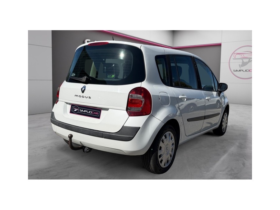 RENAULT d'occasion MODUS GRAND TCE 100 TECH RUN de 2009 Salon de