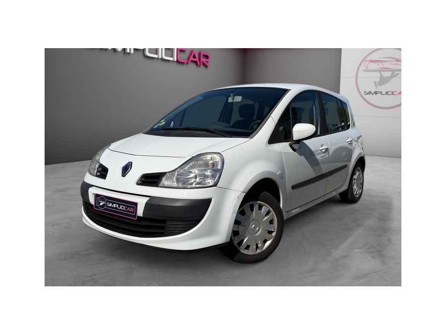 RENAULT d'occasion MODUS GRAND TCE 100 TECH RUN de 2009 Salon de