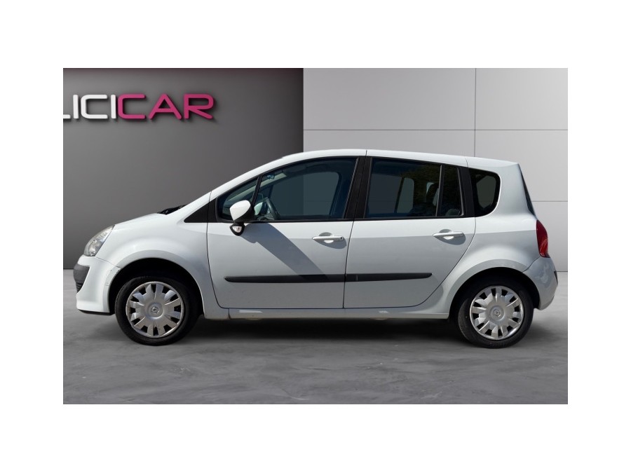 RENAULT d'occasion MODUS GRAND TCE 100 TECH RUN de 2009 Salon de