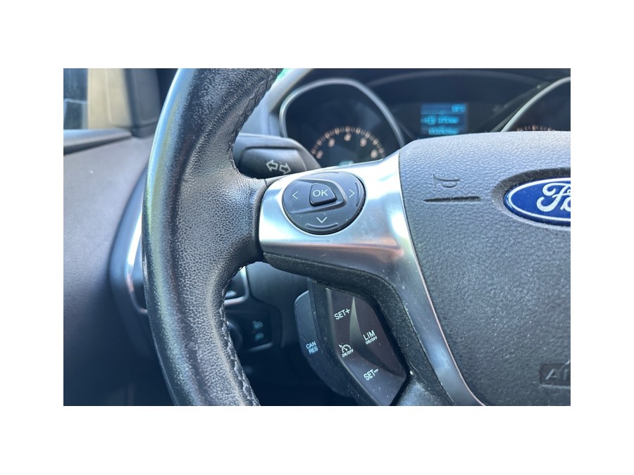 FORD d'occasion FOCUS 1.0 ECOBOOST 125 RED de 2012 Salon de Provence