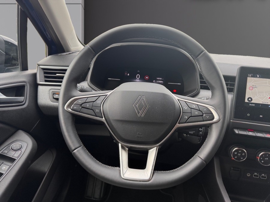 RENAULT d'occasion CLIO 1.5 DCI 100 GENERATION de 2025 Salon de