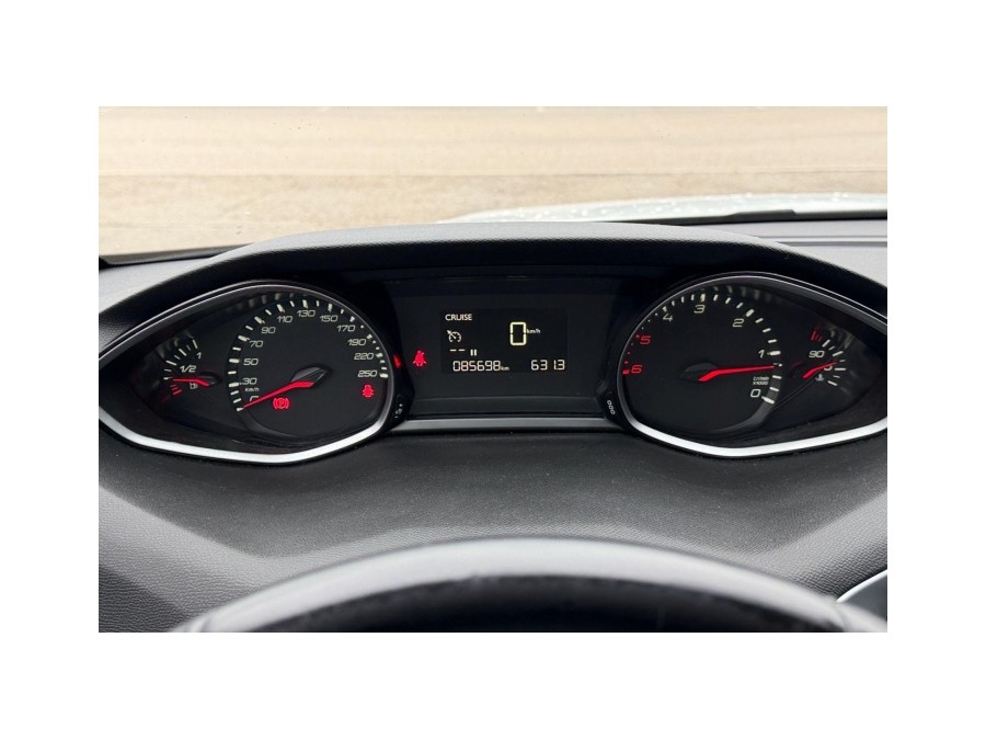 PEUGEOT d'occasion 308 1.5 BLUE HDI 100 STYLE de 2020 Troyes (10)﻿