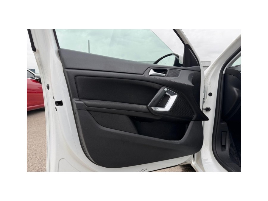 PEUGEOT d'occasion 308 1.5 BLUE HDI 100 STYLE de 2020 Troyes (10)﻿