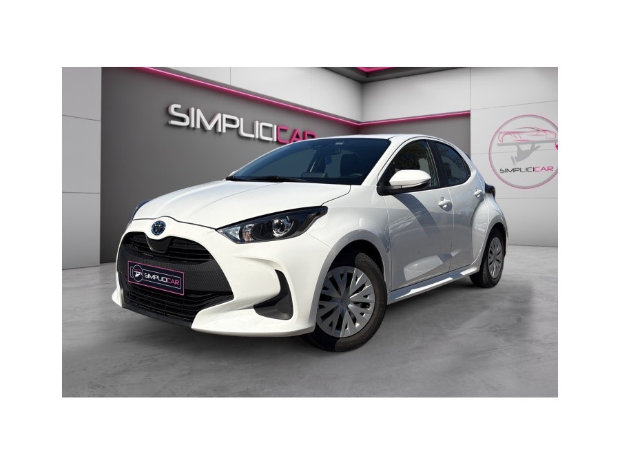 TOYOTA d'occasion YARIS 116H ACTIVE de 2023 Salon de Provence (13)﻿