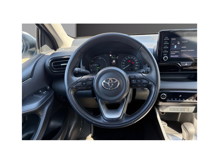 TOYOTA d'occasion YARIS 116H ACTIVE de 2023 Salon de Provence (13)﻿