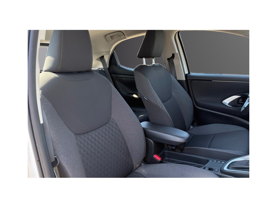 TOYOTA d'occasion YARIS 116H ACTIVE de 2023 Salon de Provence (13)﻿