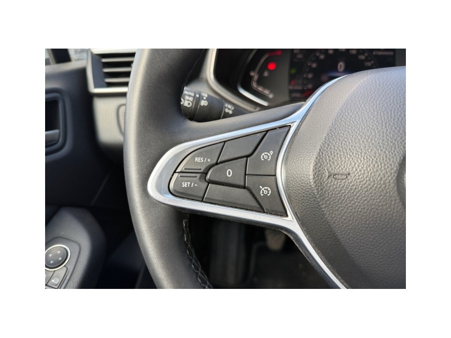 RENAULT d'occasion CLIO 1.0 TCE 90 TECHNO de 2022 Salon de Provence