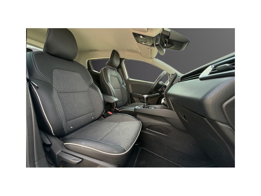 RENAULT d'occasion CLIO 1.0 TCE 90 TECHNO de 2022 Salon de Provence