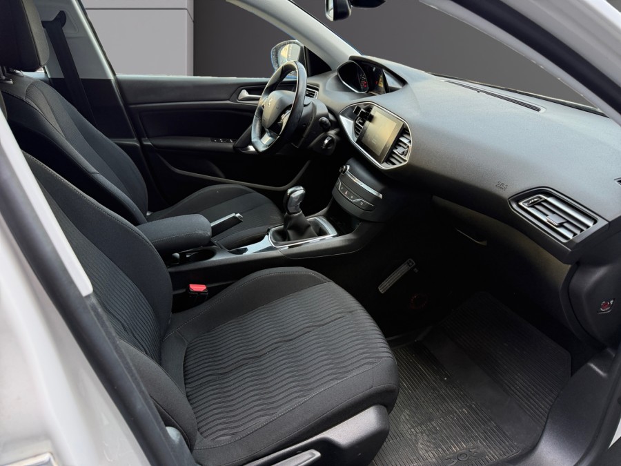 PEUGEOT d'occasion 308 AFFAIRE 1.6 BLUE HDI 100 PREMIUM PACK de 2016