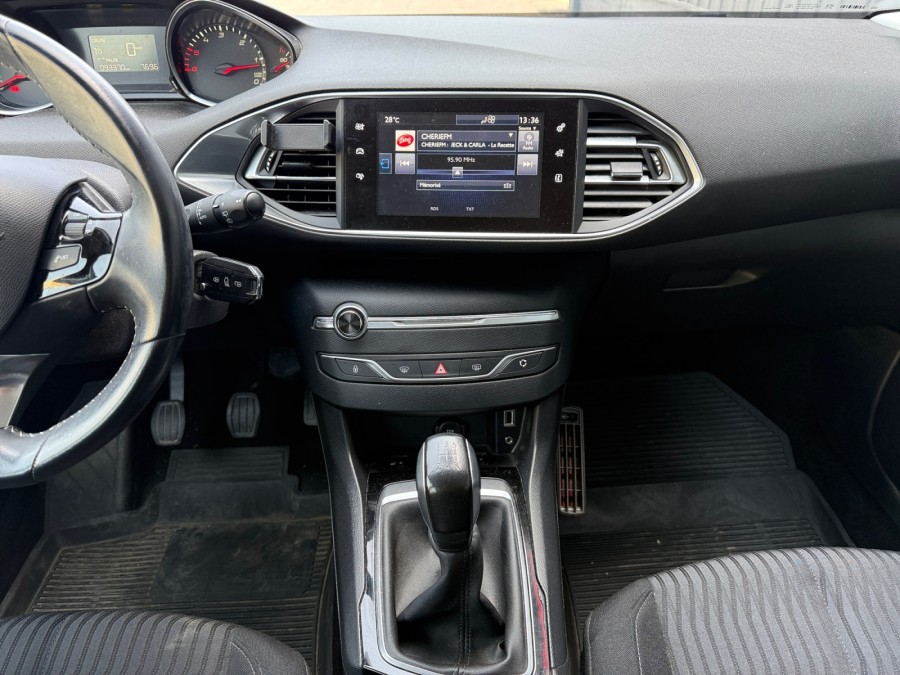 PEUGEOT d'occasion 308 AFFAIRE 1.6 BLUE HDI 100 PREMIUM PACK de 2016