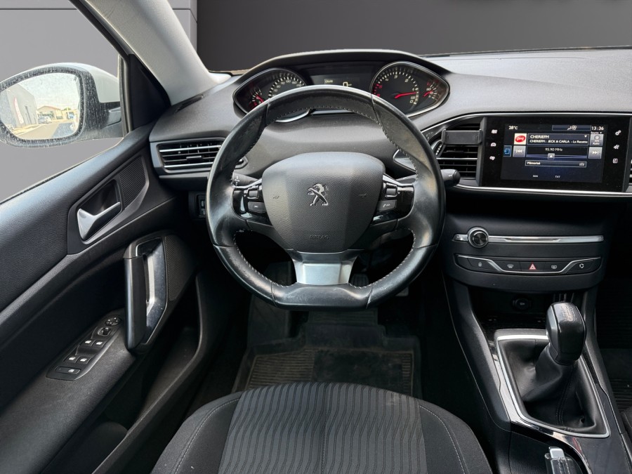 PEUGEOT d'occasion 308 AFFAIRE 1.6 BLUE HDI 100 PREMIUM PACK de 2016