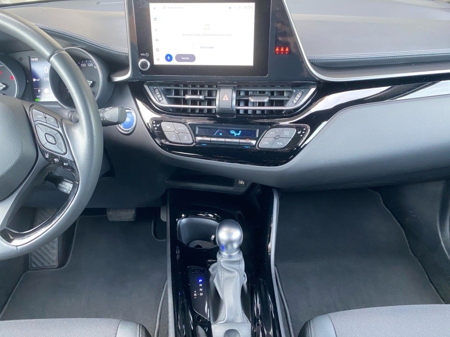 TOYOTA d'occasion C-HR 2.0 184H DESIGN ULTIMATE de 2023 Troyes (10)﻿